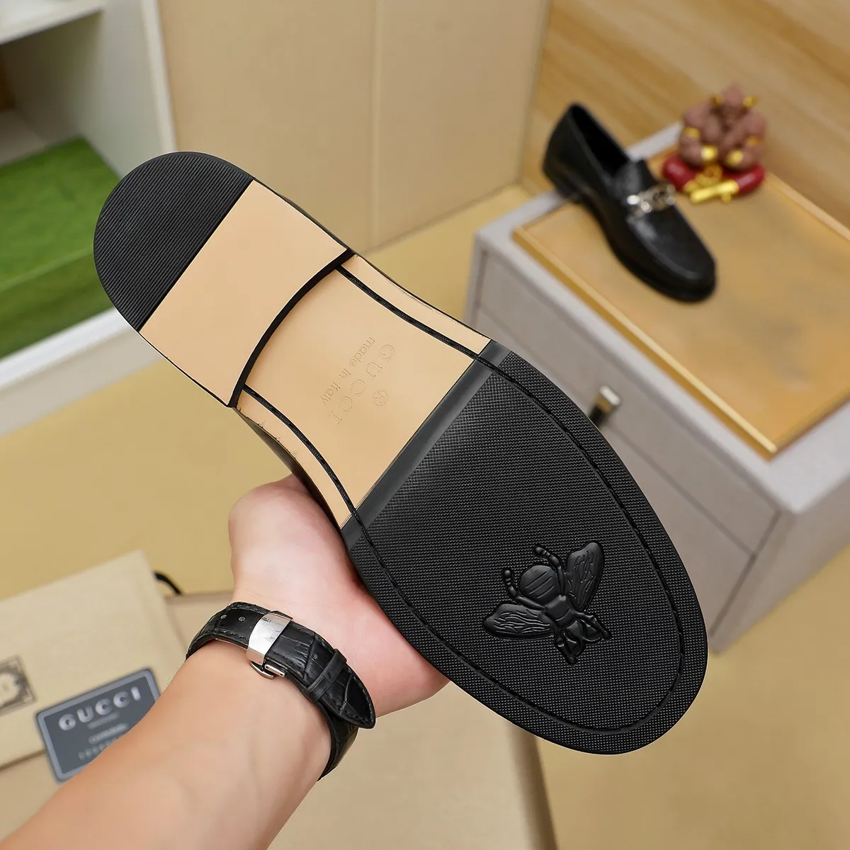 Men's men's shoes💰460💰💰Gucci official website men's business formal leather shoes updated💥Hong Kong counters synchronize new styles💥completely one-to-one replica shipment👍zero gap in counter quality 0⃣️made of imported cowhide on the outside+water-dyed🐂leather lining, color optional! Matching code 38-45